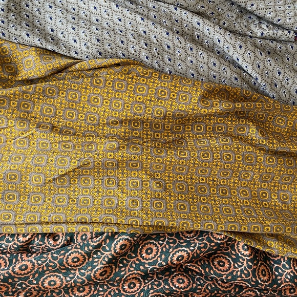 Lot of 3 Silk Sleeveless Dresses Made in India - Picture 2 of 16